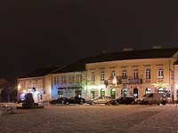 Łowicz nocą - Nowy Rynek